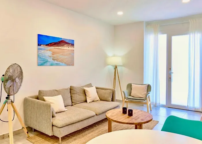 Weybeach 6 - New, Modern, Stylish, Fully Equipped *