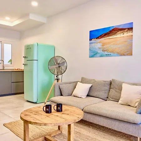 Weybeach 6 - New, Modern, Stylish, Fully Equipped דירה