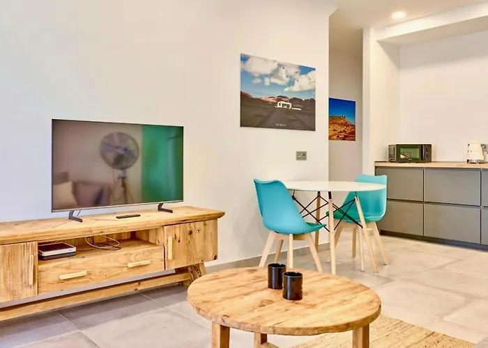 Weybeach 6 - New, Modern, Stylish, Fully Equipped *